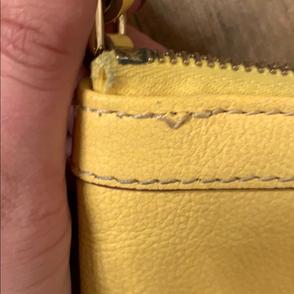 Dooney & Bourke sunshine yellow wristlet - Picture 5 of 6
